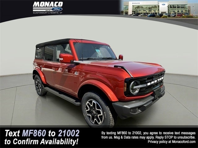 2024 Ford Bronco Outer Banks Soft Top